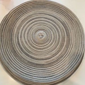 Set of 4 Round Placemats
